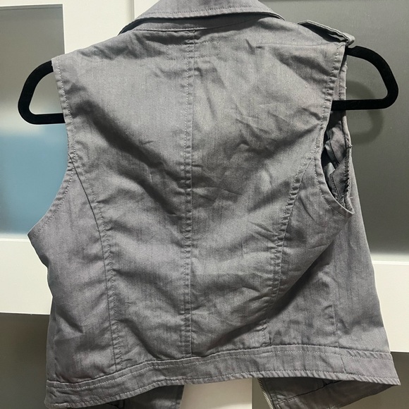 Guess Vest - Picture 4 of 5